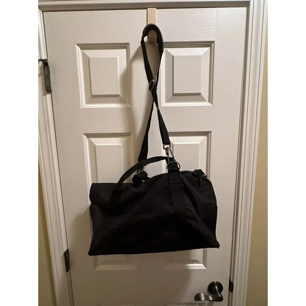 JEPPESEN AIRPLANE PILOT FLIGHT BLACK BAG SHOULDER STRAP ZIPPER TOP‎